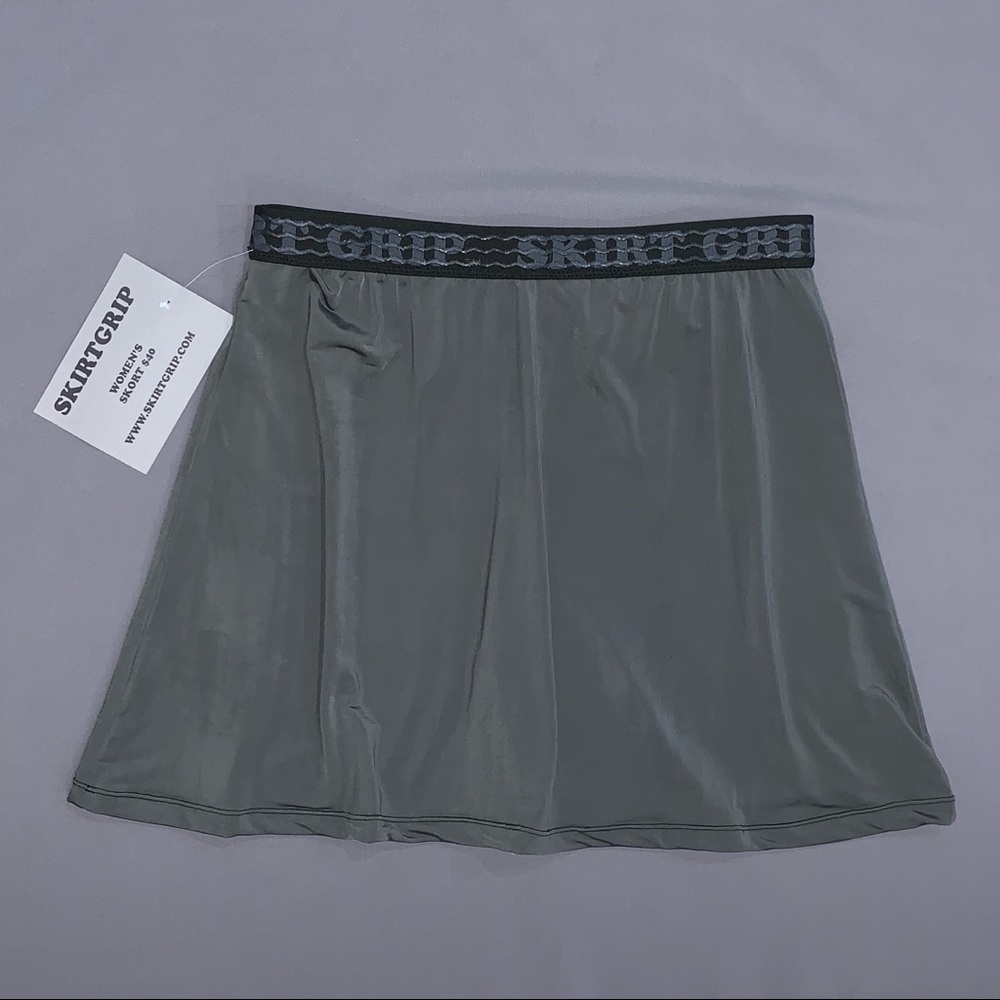 Skirt Grip - The Athletic Skort - grey metallic